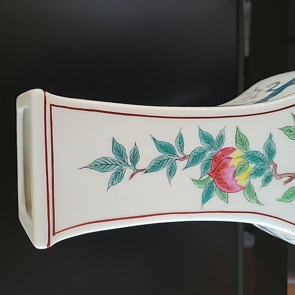 Asian inspired  vase 15h x 8w - Picture 3 of 6